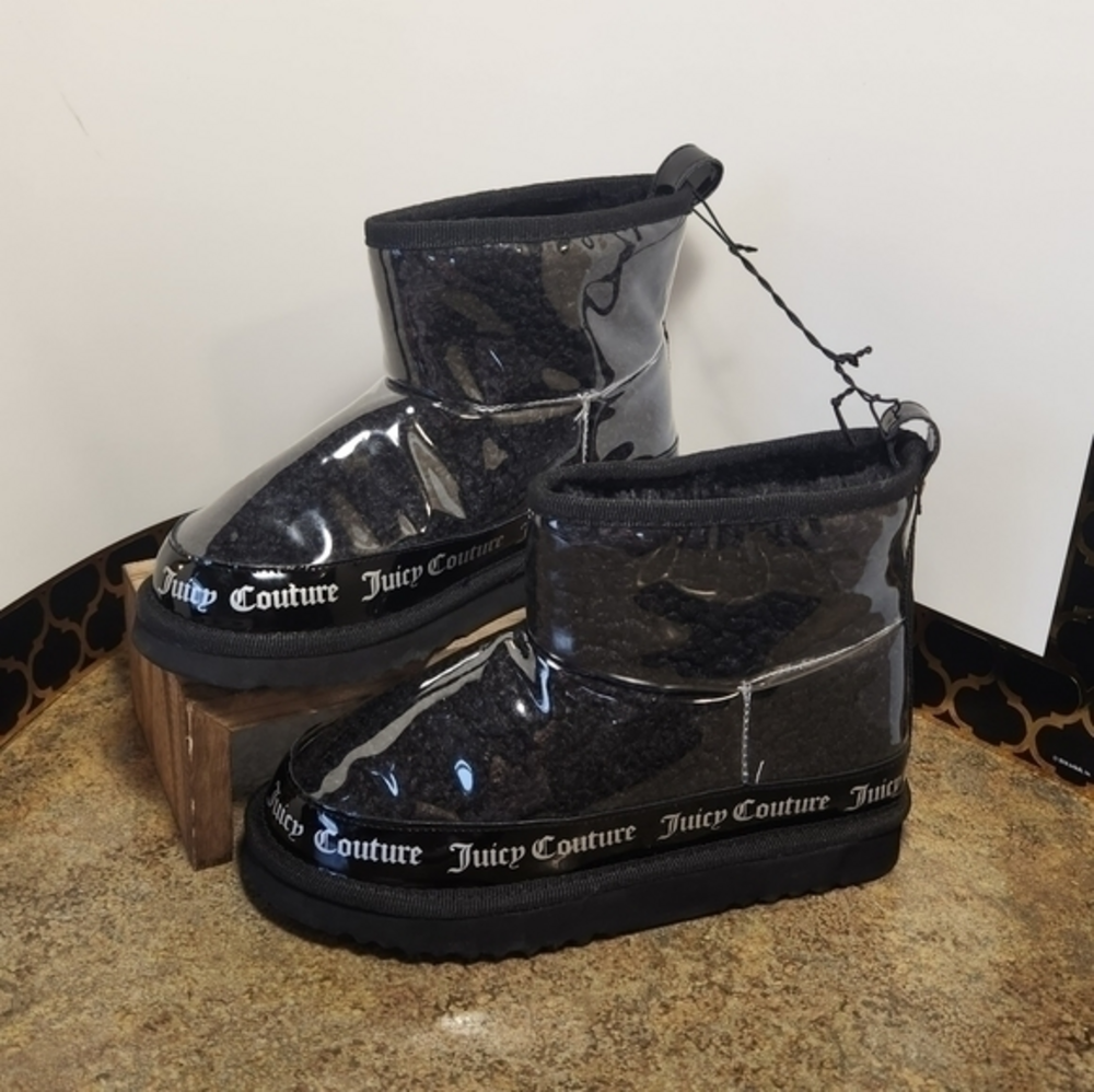 NWOT Juicy Couture Black Sherpa Klash‎ Boots Plastic Booties Womens Winter Lined